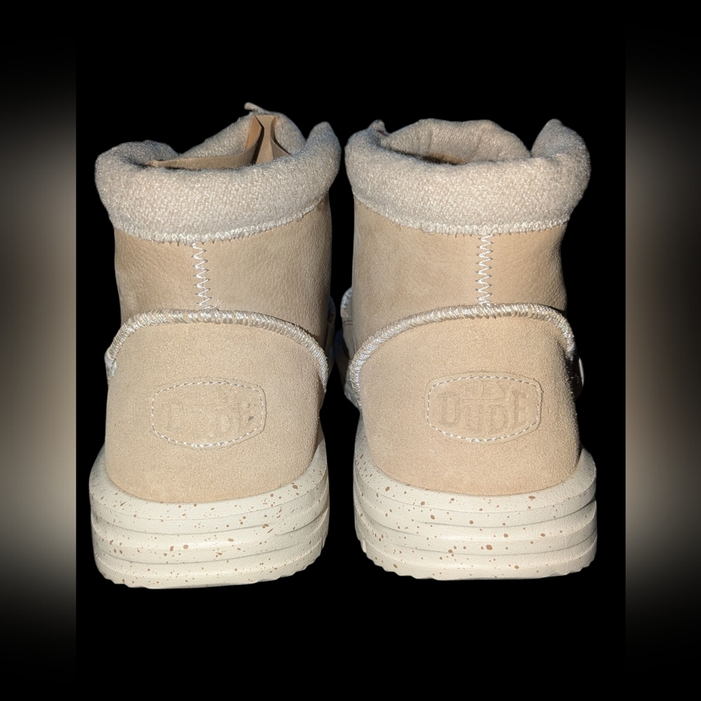 HEY DUDE MEN'S "BRADLEY" LEATHER CASUAL BOOT - Picture 2 of 6
